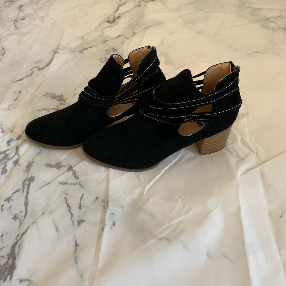 Black heels
